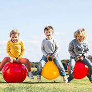 Toupies, bilibos et ballons sauteurs