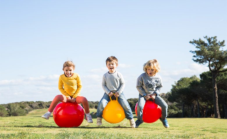 Jeux et activités de plein air ballons sauteurs avec jeux gonflables